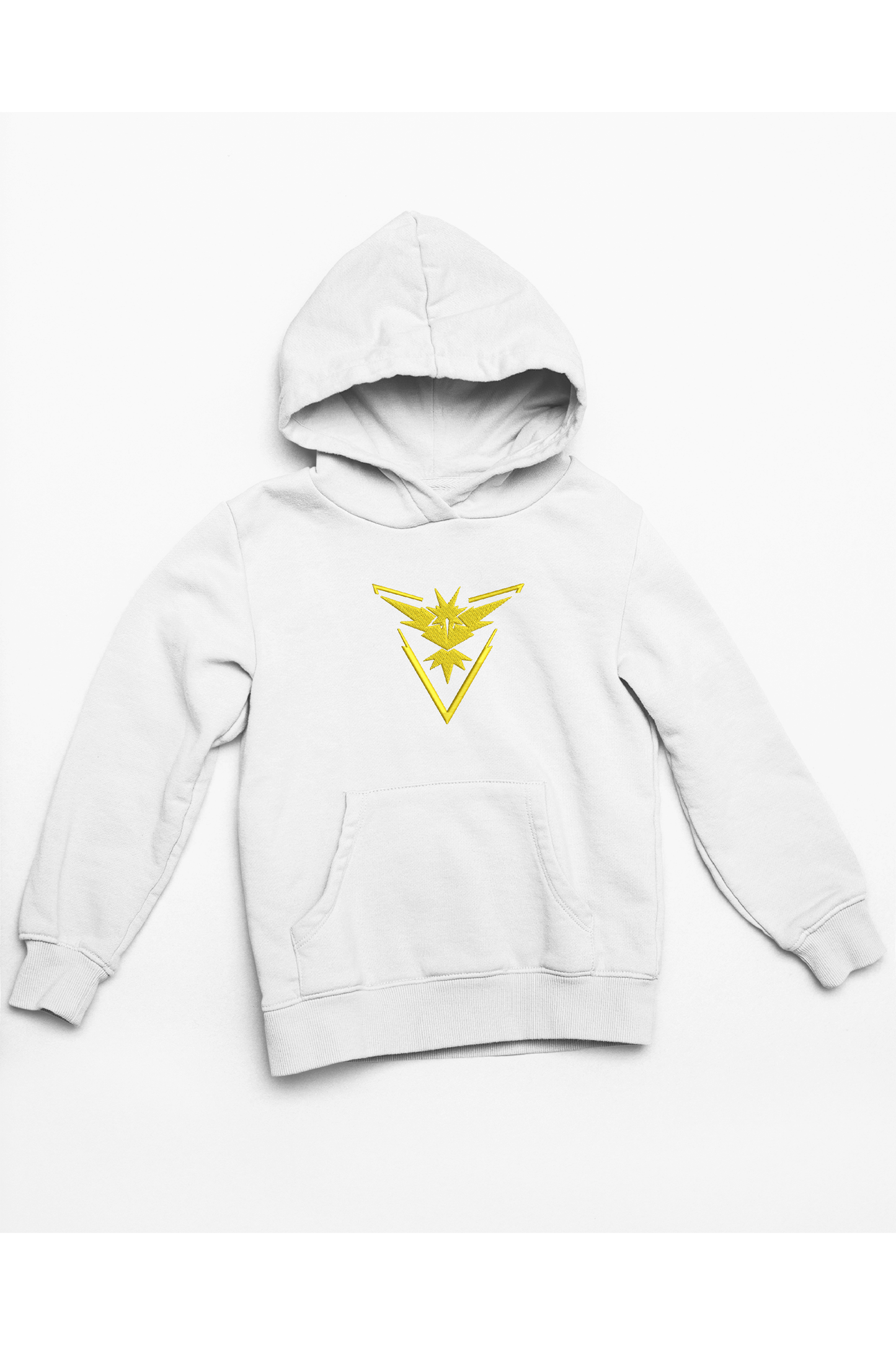 Hanorac anime brodat cu Yellow Team din Pokemon